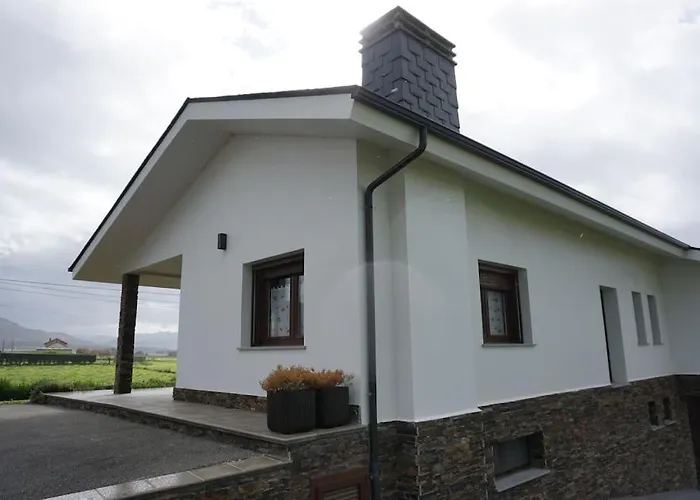 Casa Playa De Bozo * Busto